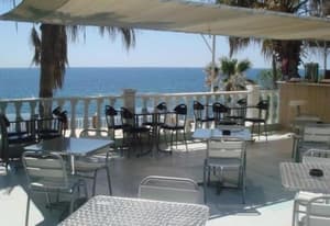 thumbnail: Outdoor dining