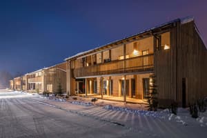 thumbnail: Exterior