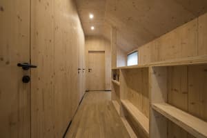 thumbnail: Hallway