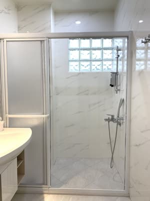 thumbnail: Bathroom shower