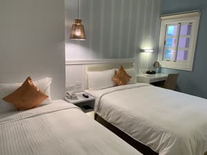 thumbnail: Room