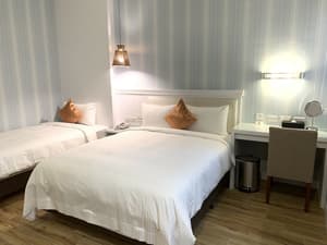thumbnail: Room
