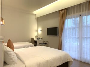 thumbnail: Room