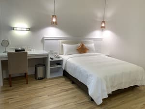 thumbnail: Room