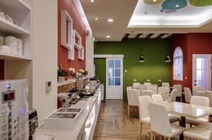 thumbnail: Breakfast area