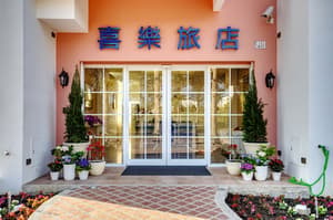 thumbnail: Interior entrance