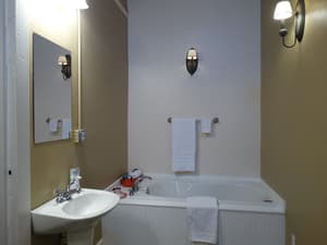 thumbnail: Bathroom