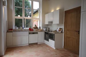 thumbnail: General view