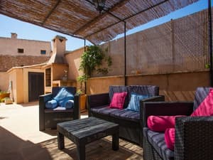 thumbnail: Front of property