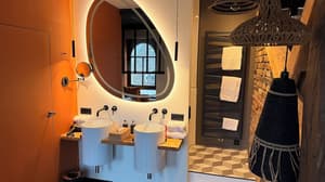 thumbnail: Bathroom