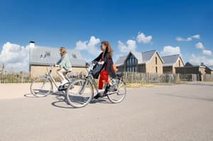 thumbnail: Bicycling