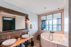 thumbnail: Deep soaking bathtub