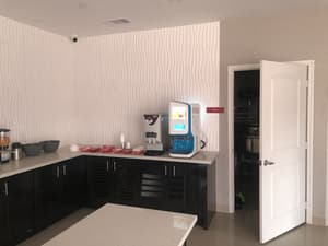 thumbnail: Snack bar