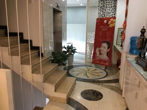 thumbnail: Staircase