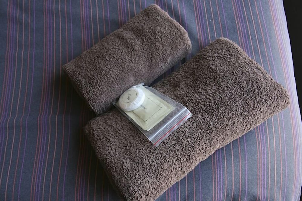 Bathroom amenities