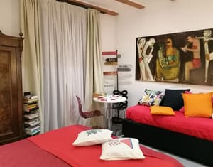 thumbnail: Interior detail