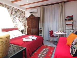 thumbnail: Interior detail