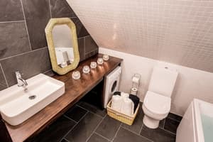 thumbnail: Bathroom