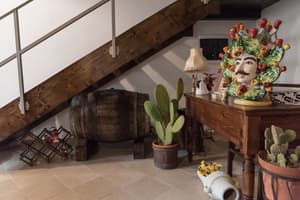 thumbnail: Interior detail