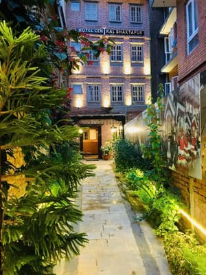 thumbnail: Exterior