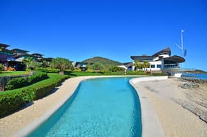 thumbnail: Outdoor pool