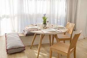 thumbnail: In-room dining