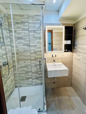 thumbnail: Bathroom