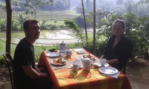 thumbnail: Outdoor dining