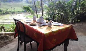 thumbnail: Breakfast area