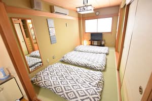 thumbnail: Room