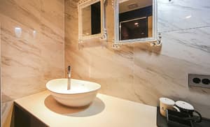 thumbnail: Bathroom sink