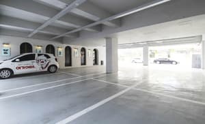thumbnail: Parking