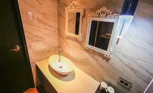 thumbnail: Bathroom sink