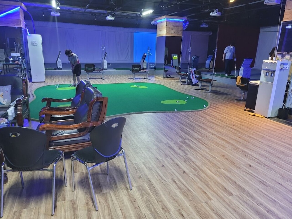 Mini-golf