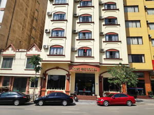 thumbnail: Exterior