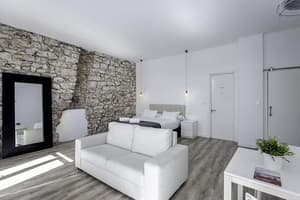 thumbnail: Living area