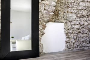 thumbnail: In-room dining