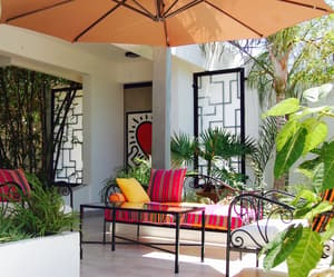 thumbnail: Interior entrance
