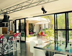 thumbnail: Interior entrance