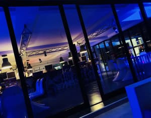 thumbnail: Lounge