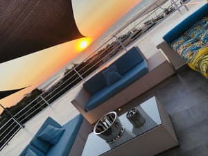thumbnail: Terrace/patio