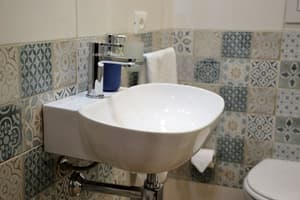 thumbnail: Bathroom