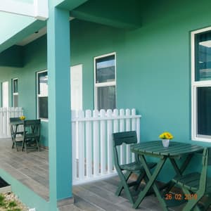 thumbnail: Exterior