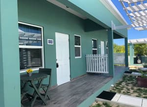 thumbnail: Front of property