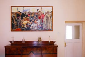 thumbnail: Interior
