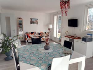 thumbnail: Living area
