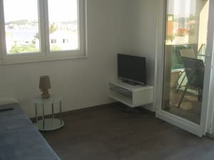 thumbnail: Living room