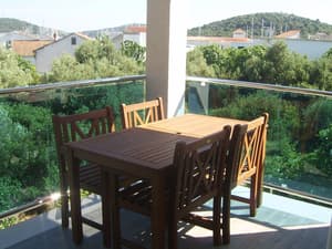 thumbnail: Balcony