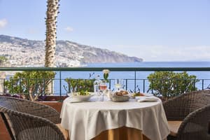 thumbnail: Room service - dining