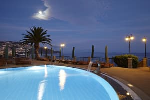 thumbnail: Outdoor pool